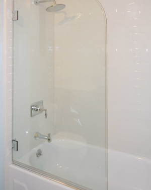 AG40 In-line Tub Enclosure