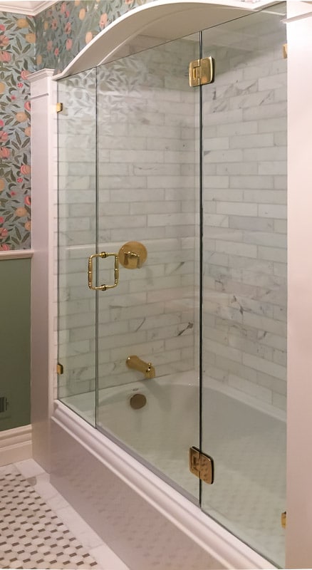 Schicker AG81PHX In-line Frameless Tub Enclosure