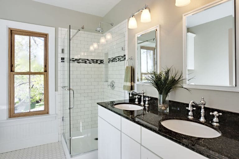 Oakland Frameless Shower Doors