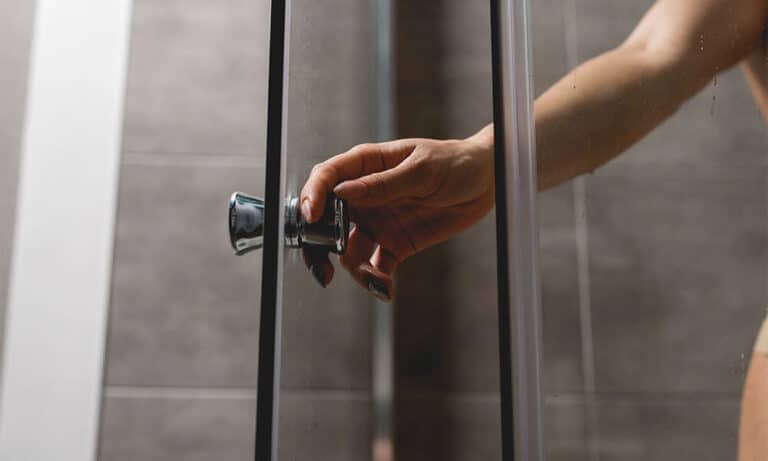 sliding vs hinged shower door